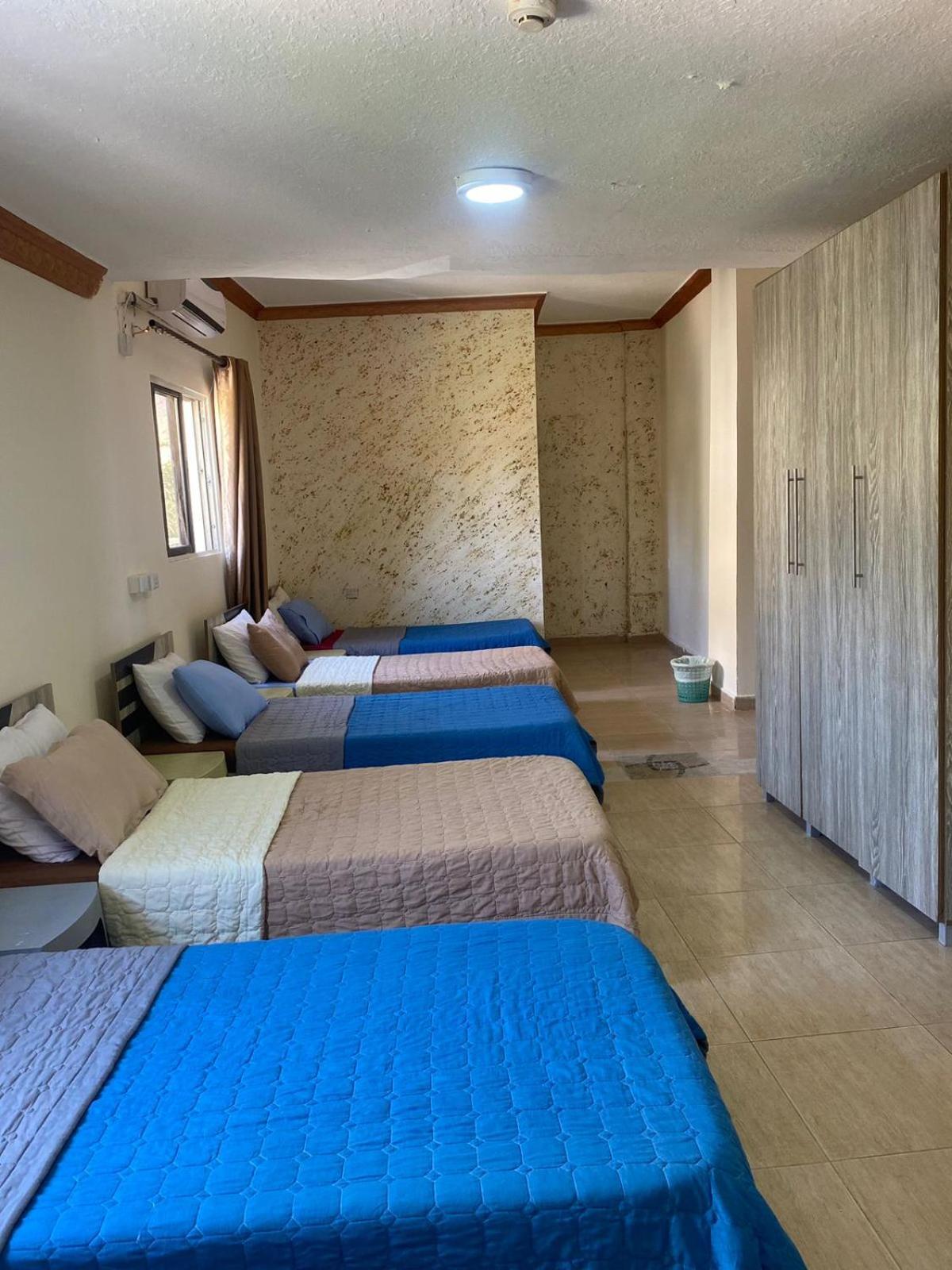 Al-Amer Chalets Akaba Szoba fotó